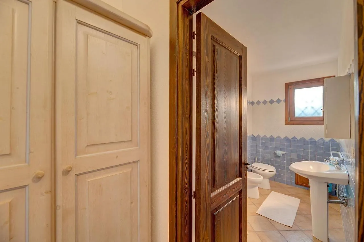 Lejlighed The Fantastic Residenza Badus Two Bedroom Sleeps Six Child Num0821 Badesi